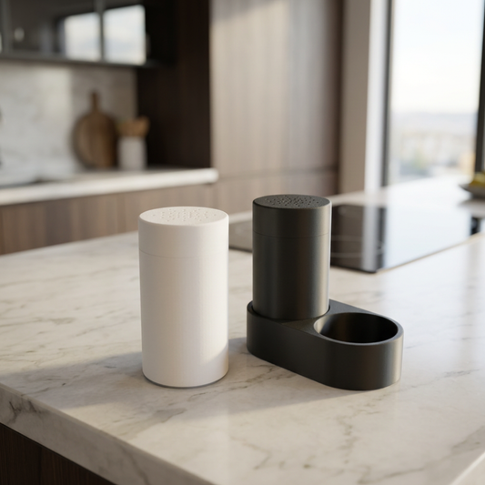 Set saliera e pepiera con supporto moderno, design minimalista 2 in 1, accessori per la casa di marca LEOTREDDI.