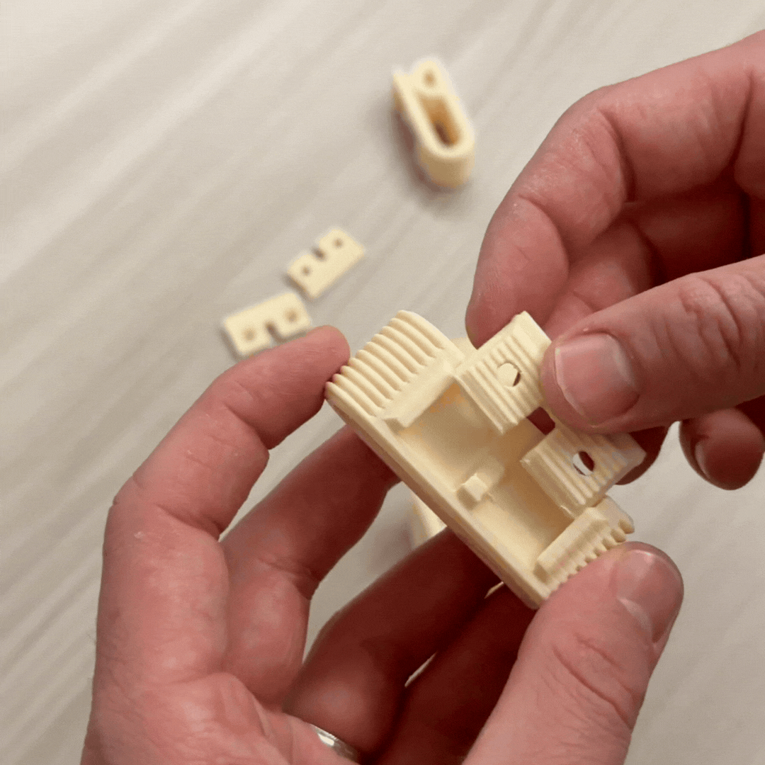Ganci appendiasciugamani minimal 3D LEOTREDDI con design costine eleganti, nero opaco, per arredamento casa.