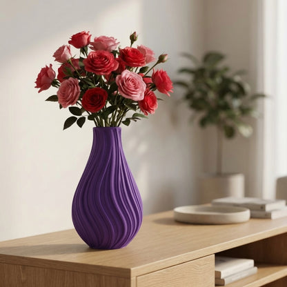 Vaso decorativo ondulato nero di design moderno con effetto scultura 3D, ideale per arredi di casa.
